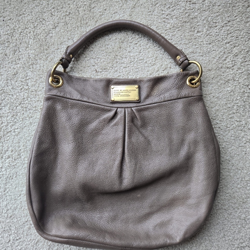 Marc Jacobs Taupe Leather Hobo Bag